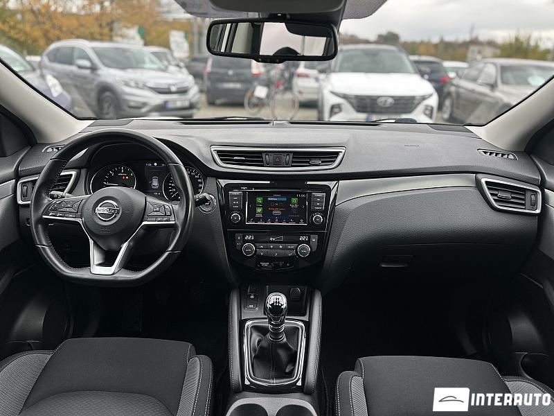 Nissan Qashqai 16 automobil-interauto