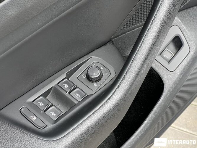 Volkswagen Arteon 47 interauto-car