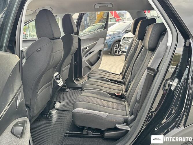 Peugeot 5008 43 interauto-car