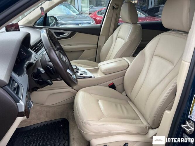 Audi Q7 42 interauto-car