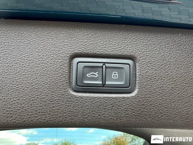 Audi Q7 60 interauto-car