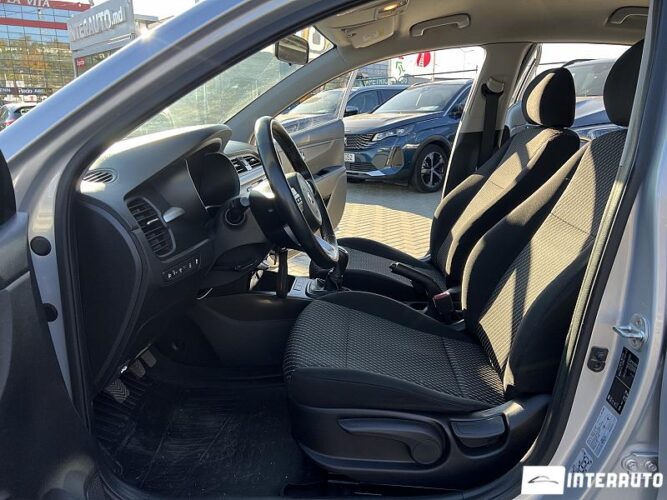 Kia Rio X-Line 34 interauto-car