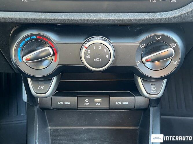 Kia Rio X-Line 39 interauto-car