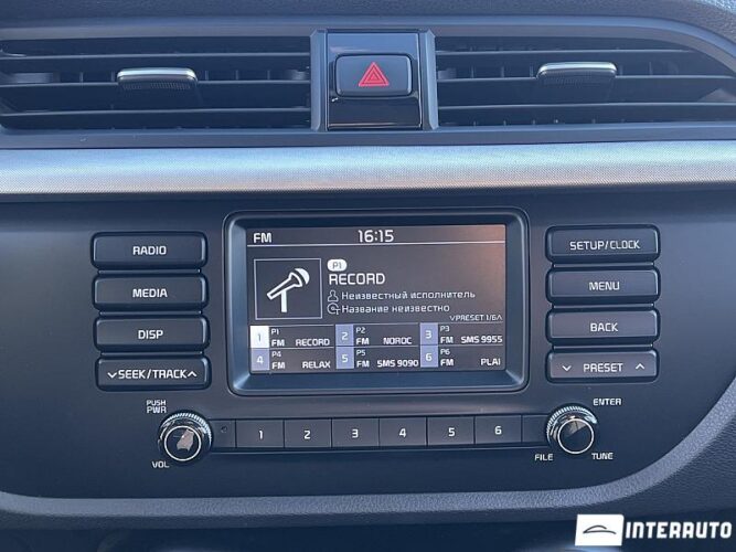 Kia Rio X-Line 38 interauto-car