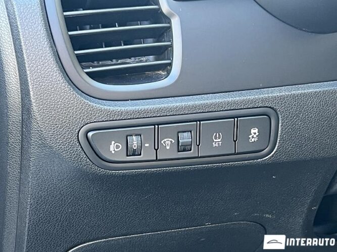 Kia Rio X-Line 46 interauto-car