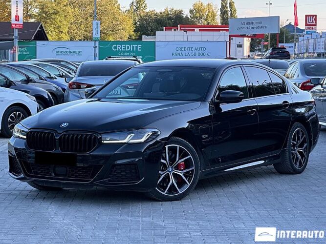BMW 530e 36 interauto-car