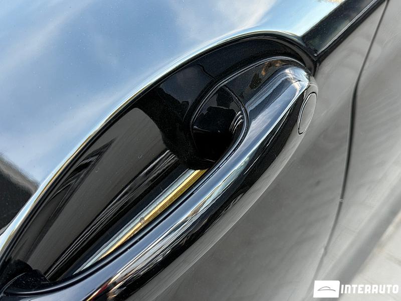 BMW X4 3.0i 16 automobil-interauto