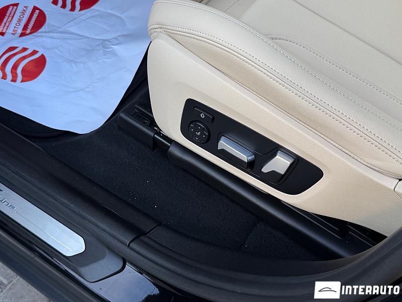 BMW X4 3.0i 20 automobil-interauto