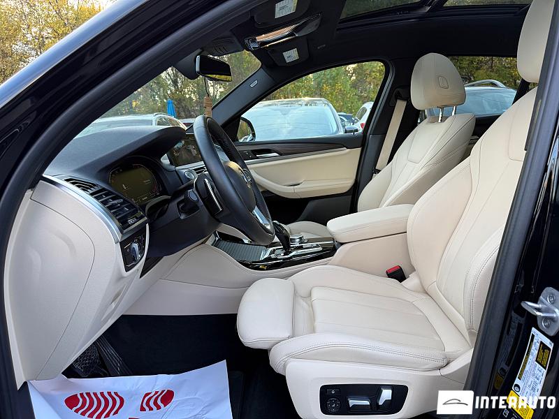 BMW X4 3.0i 17 automobil-interauto