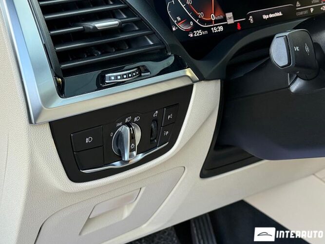 BMW X4 3.0i 39 interauto-car