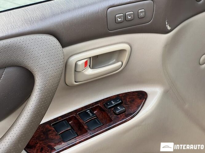 Toyota Land Cruiser 46 interauto-car