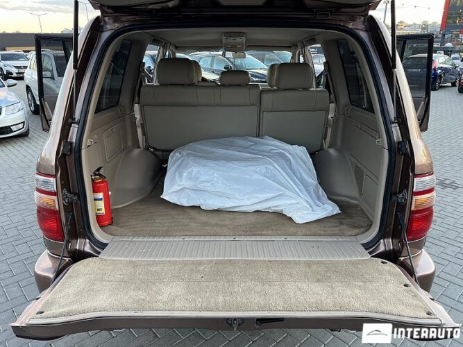 Toyota Land Cruiser 49 interauto-car