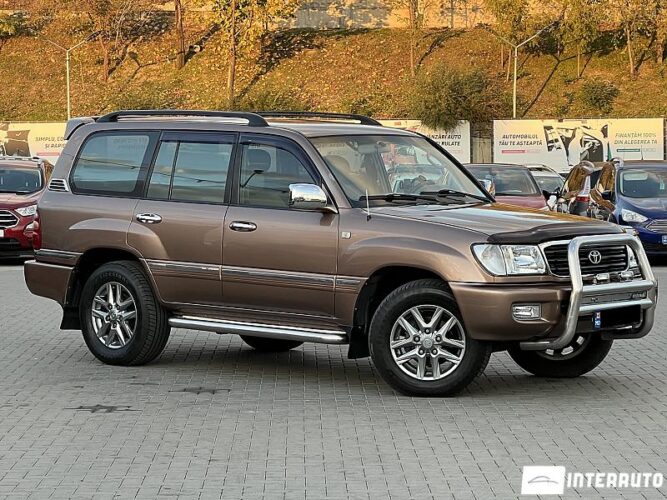 Toyota Land Cruiser 31 interauto-car