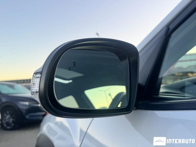 Hyundai Kona 53 interauto-car