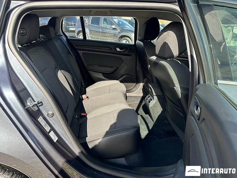 Renault Megane 23 automobil-interauto