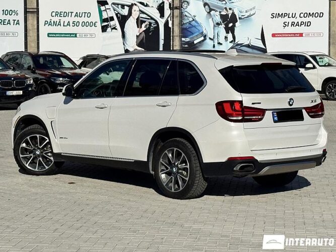 BMW X5 4.0e 40 interauto-car