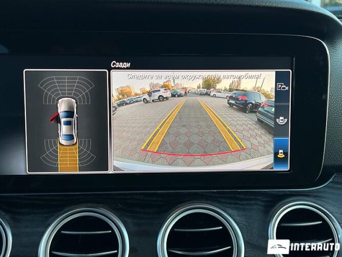 Mercedes E 220 48 interauto-car