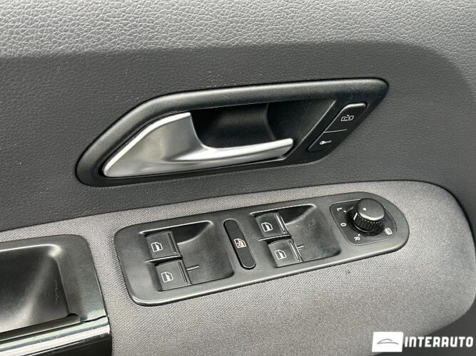 Volkswagen Amarok 42 interauto-car