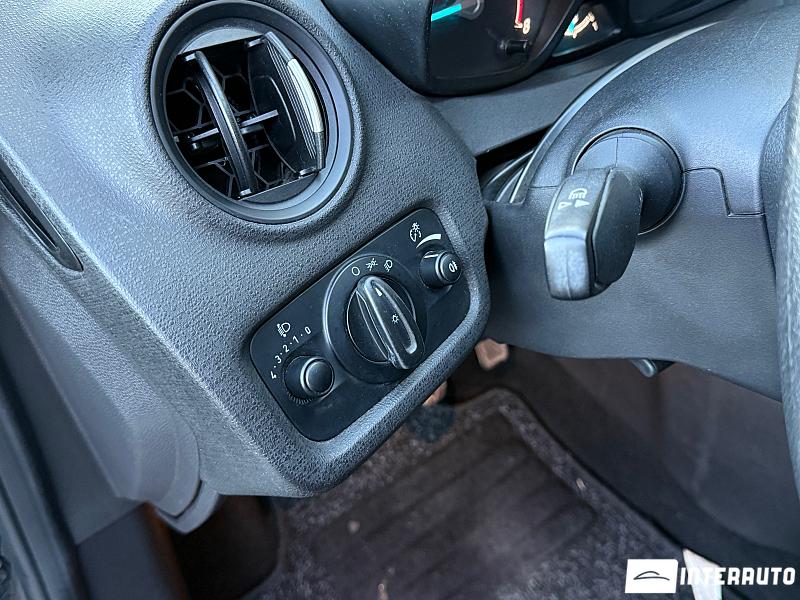 Ford Fiesta 17 automobil-interauto