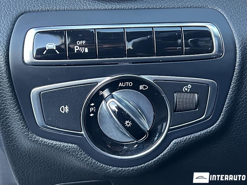 Mercedes C 220 23 automobil-interauto