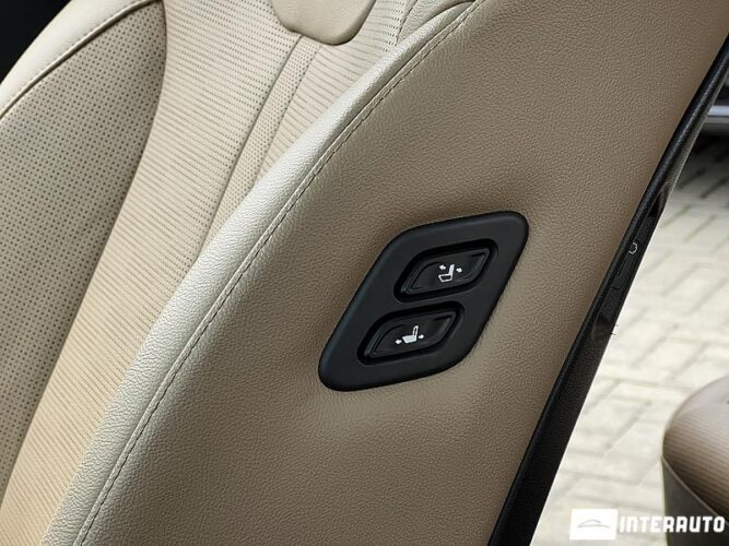 Kia Sorento 61 interauto-car