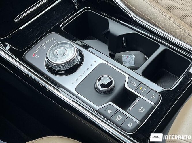 Kia Sorento 49 interauto-car