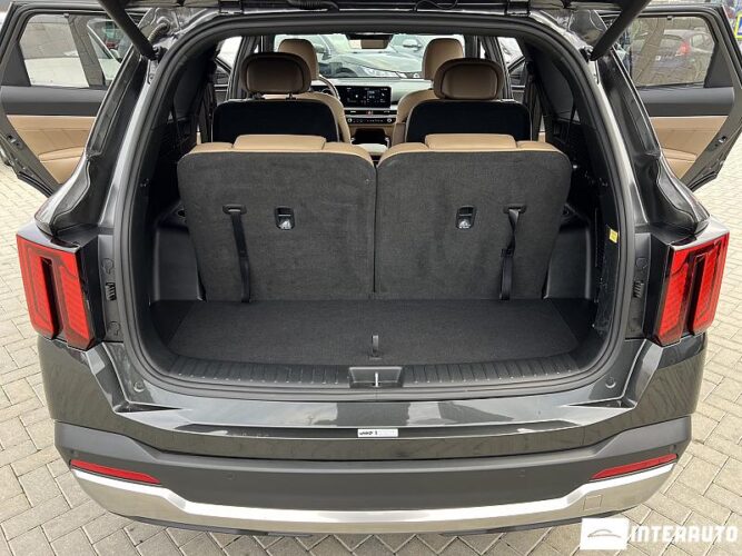 Kia Sorento 63 interauto-car