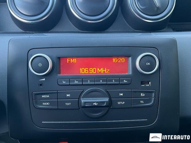 Dacia Duster 40 interauto-car