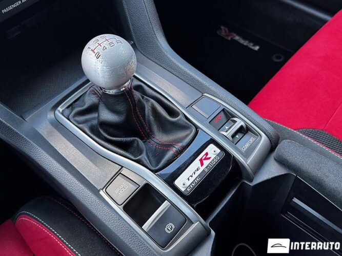 Honda Civic Type R 37 interauto-car