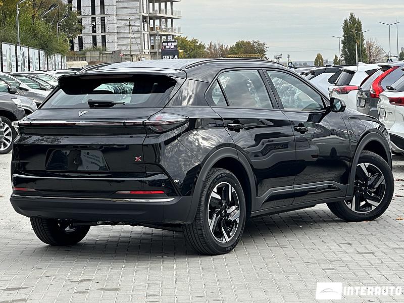 Neta X 13 automobil-interauto