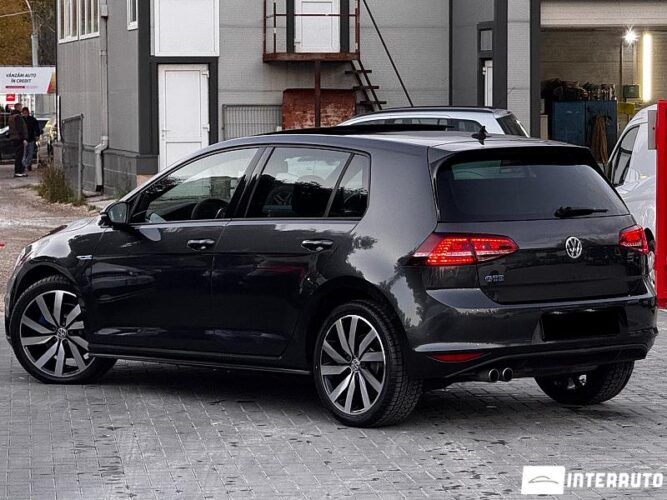 Volkswagen Golf GTE 32 interauto-car