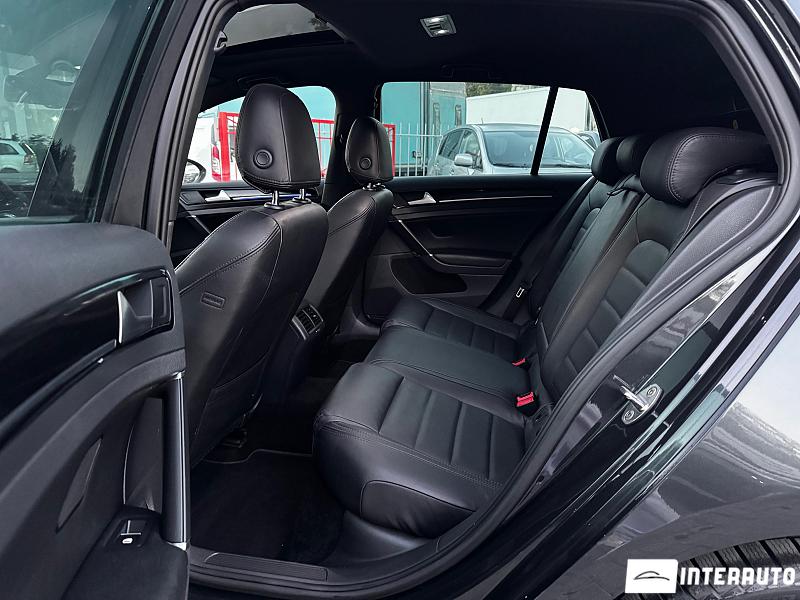 Volkswagen Golf GTE 17 automobil-interauto