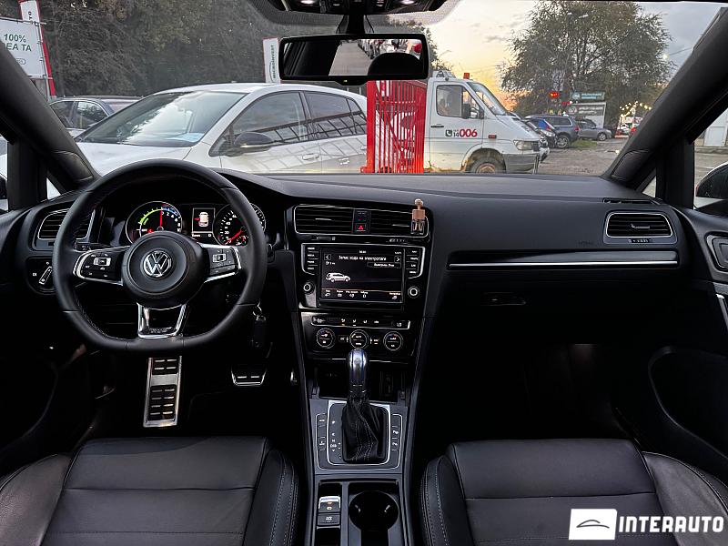 Volkswagen Golf GTE 20 automobil-interauto