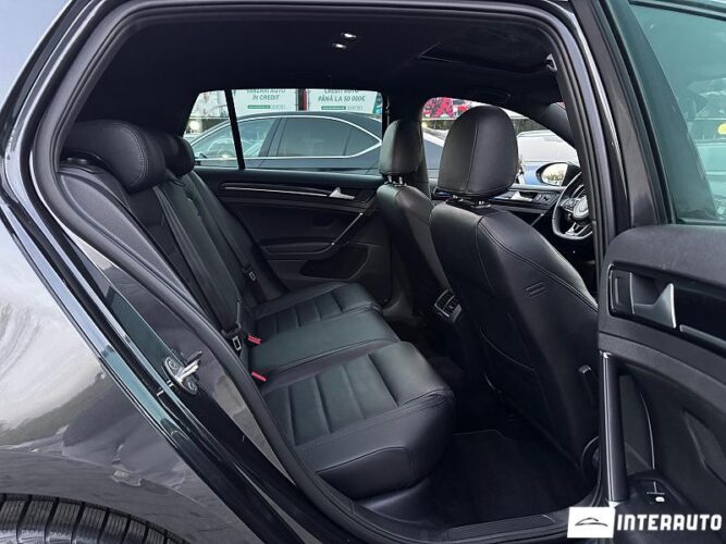 Volkswagen Golf GTE 36 interauto-car