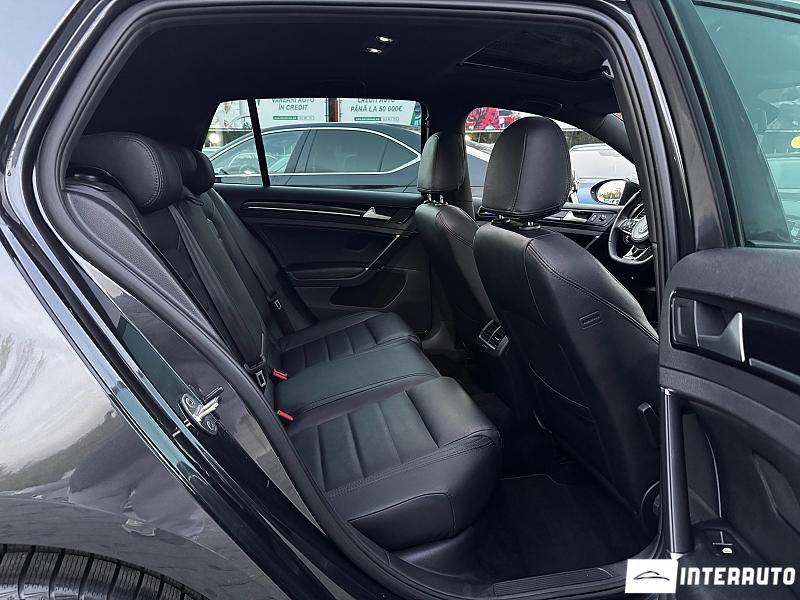 Volkswagen Golf GTE 18 automobil-interauto