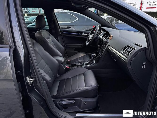 Volkswagen Golf GTE 34 interauto-car