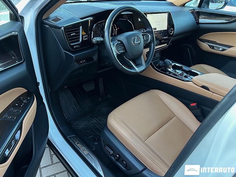 Lexus NX 350H 16 automobil-interauto