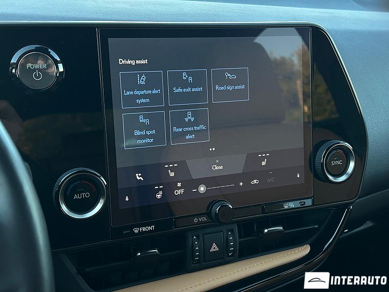 Lexus NX 350H 23 automobil-interauto