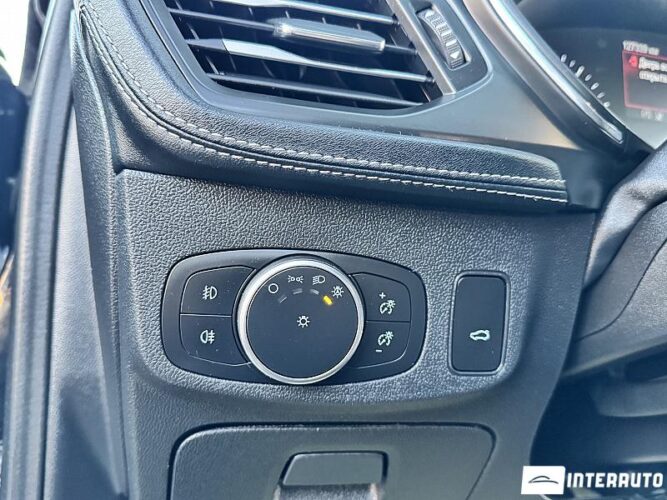 Ford Focus 65 interauto-car