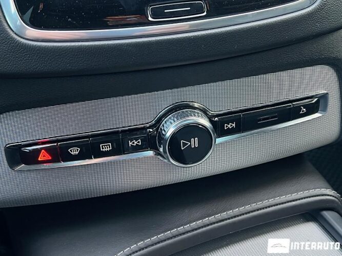 Volvo XC 90 69 interauto-car