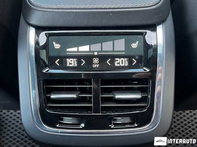 Volvo XC 90 74 interauto-car