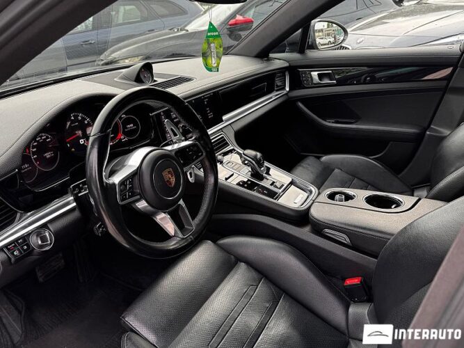 Porsche Panamera S 33 interauto-car