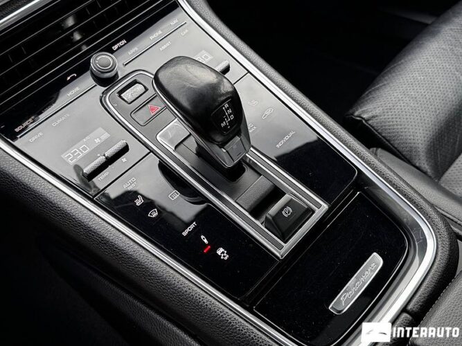Porsche Panamera S 42 interauto-car