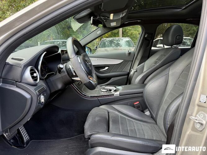 Mercedes C 300e 36 interauto-car