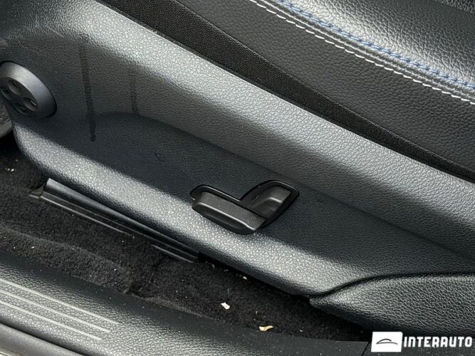 Mercedes C 300e 39 interauto-car