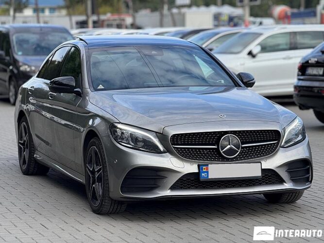 Mercedes C 300e 33 interauto-car