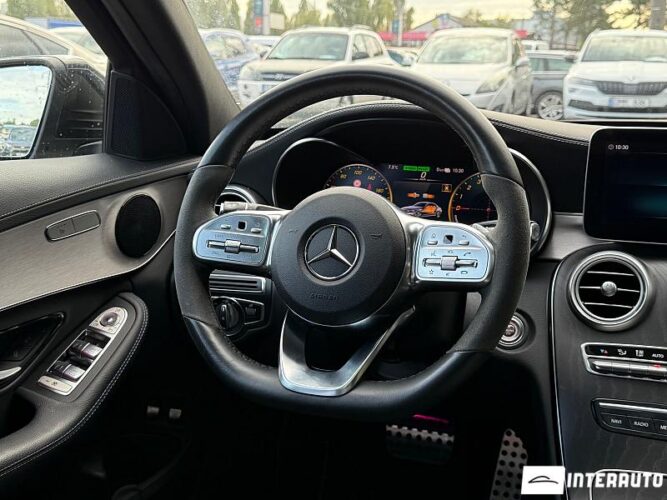 Mercedes C 300e 41 interauto-car