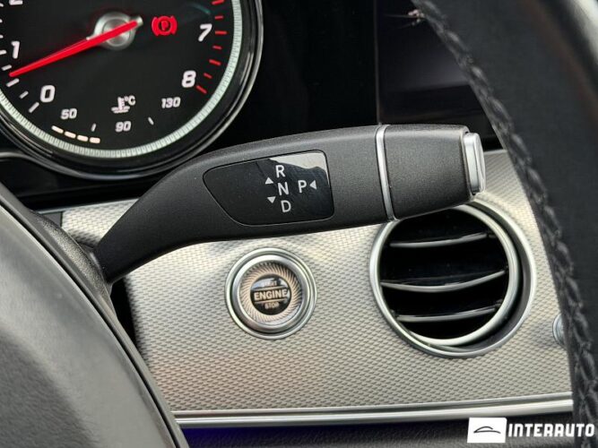 Mercedes E 200 47 interauto-car