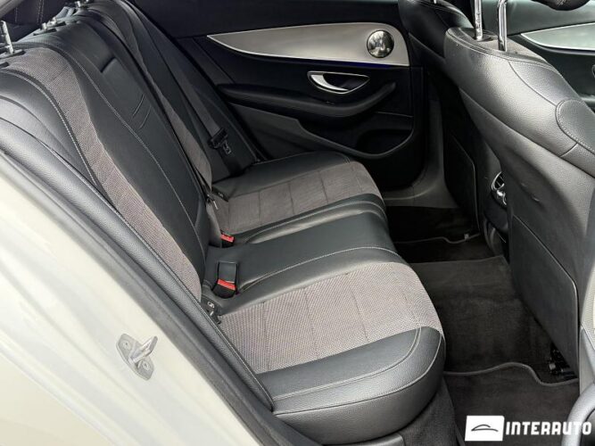 Mercedes E 200 54 interauto-car