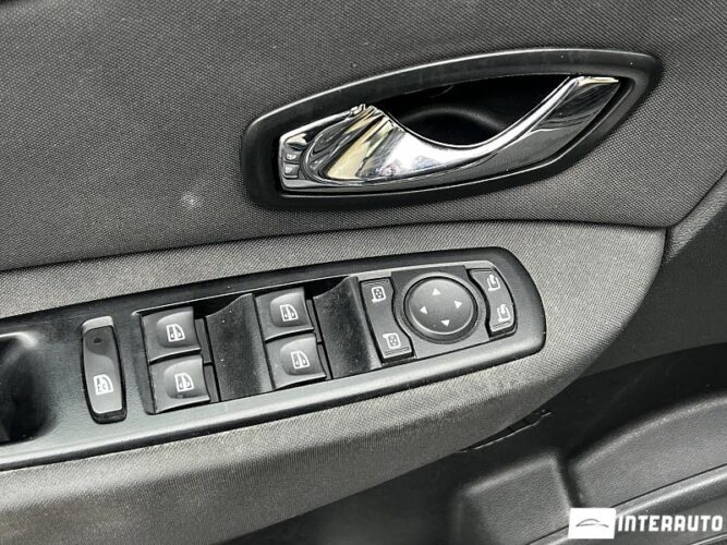 Renault Grand Scenic 42 interauto-car